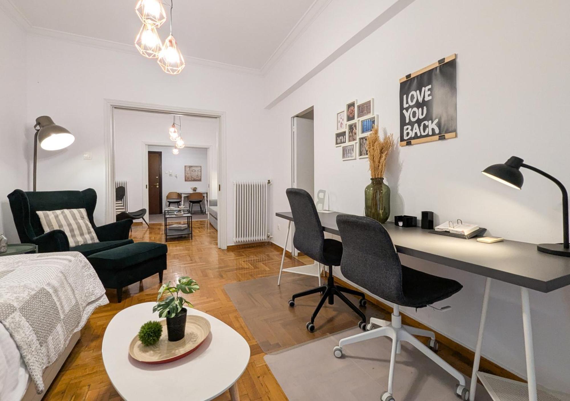 Spacious Apt For 5 Guests Next To Acropolis&Metro 雅典 外观 照片