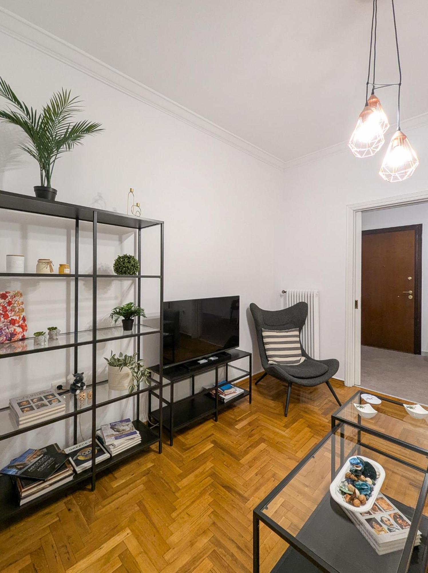 Spacious Apt For 5 Guests Next To Acropolis&Metro 雅典 外观 照片
